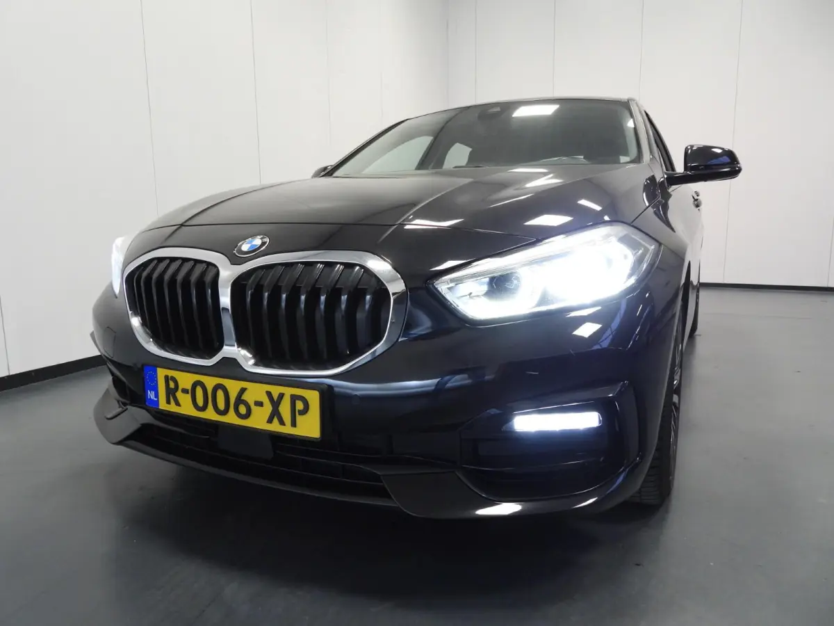 118i Aut. Intro Sport Line VOL LEER/NAVI/CAMERA/LED/18"LMV!