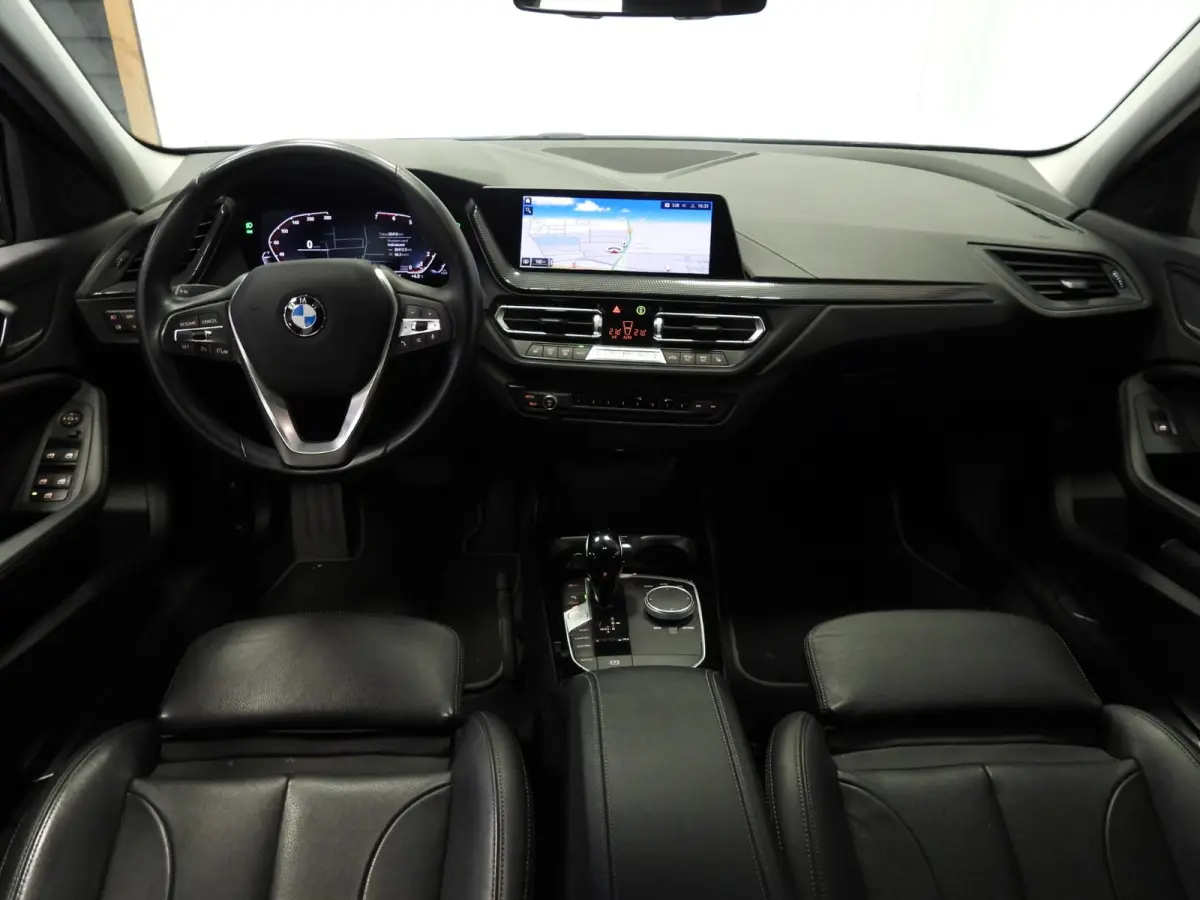 118i Aut. Intro Sport Line VOL LEER/NAVI/CAMERA/LED/18"LMV!