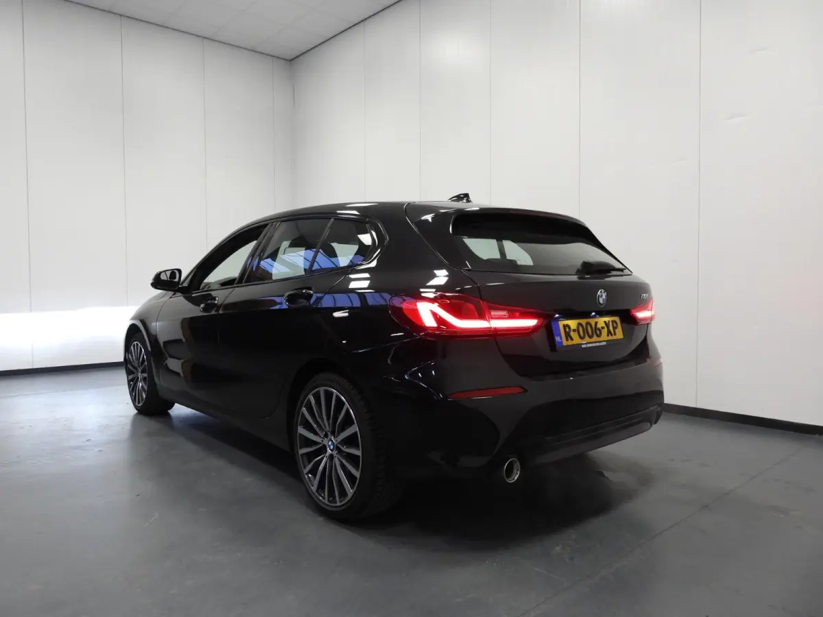 118i Aut. Intro Sport Line VOL LEER/NAVI/CAMERA/LED/18"LMV!