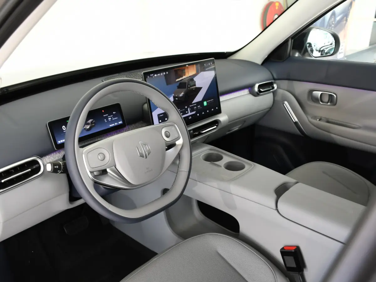 ProMax Design 53 kWh | Apple Carplay/Android Auto | Camera