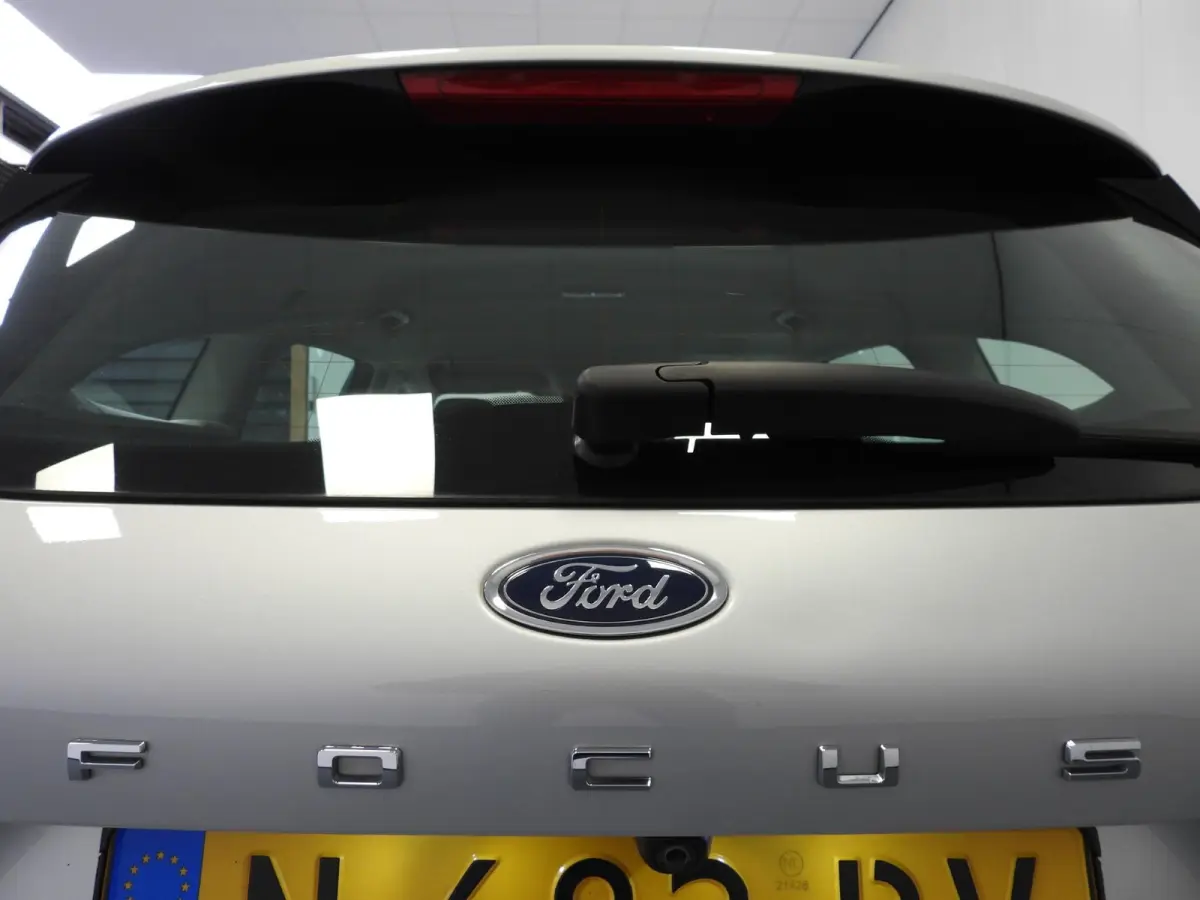 1.0 EcoBoost Hybrid Trend Business NAVI/CAMERA/CRUISE/LED/16"LMV!