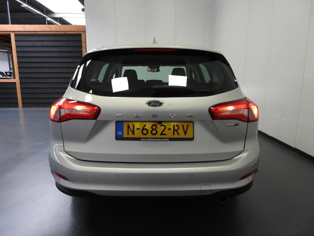 1.0 EcoBoost Hybrid Trend Business NAVI/CAMERA/CRUISE/LED/16"LMV!