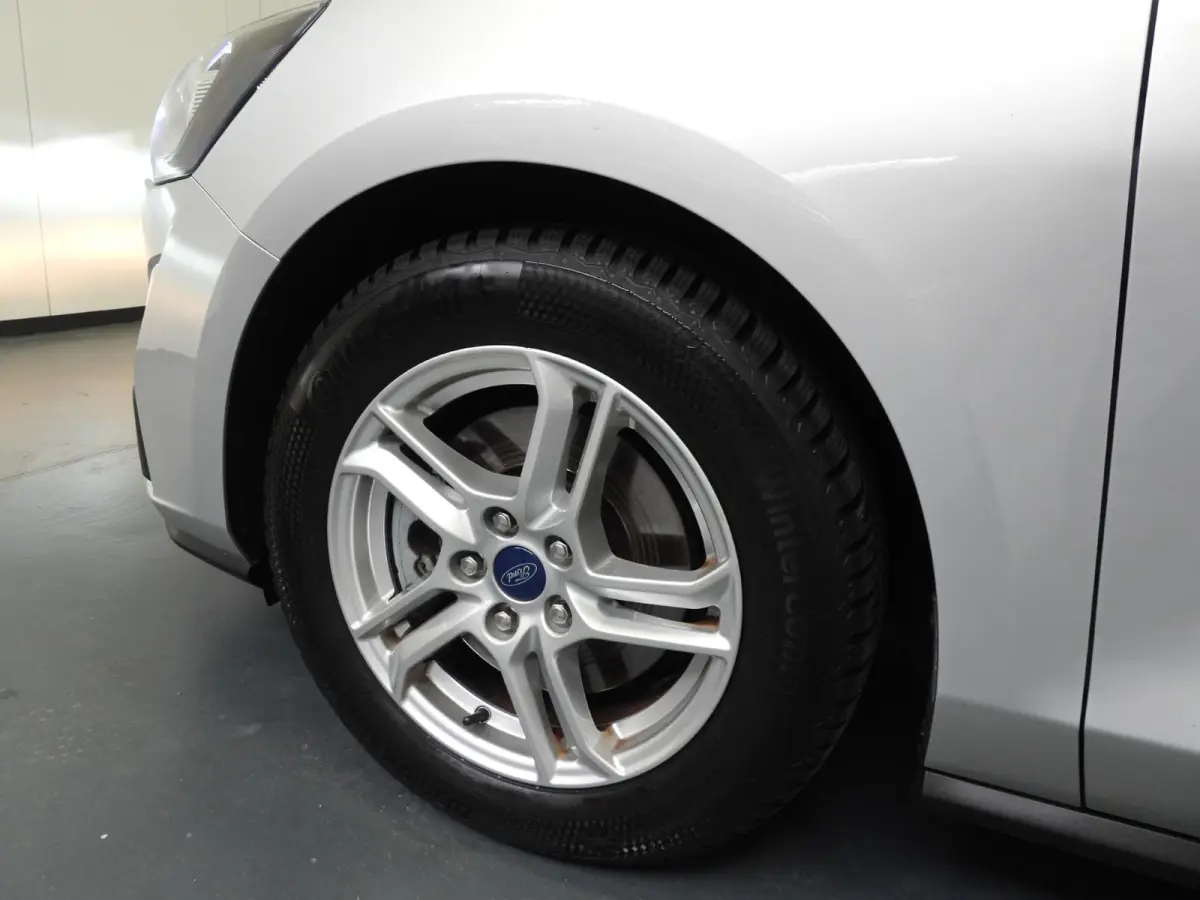 1.0 EcoBoost Hybrid Trend Business NAVI/CAMERA/CRUISE/LED/16"LMV!