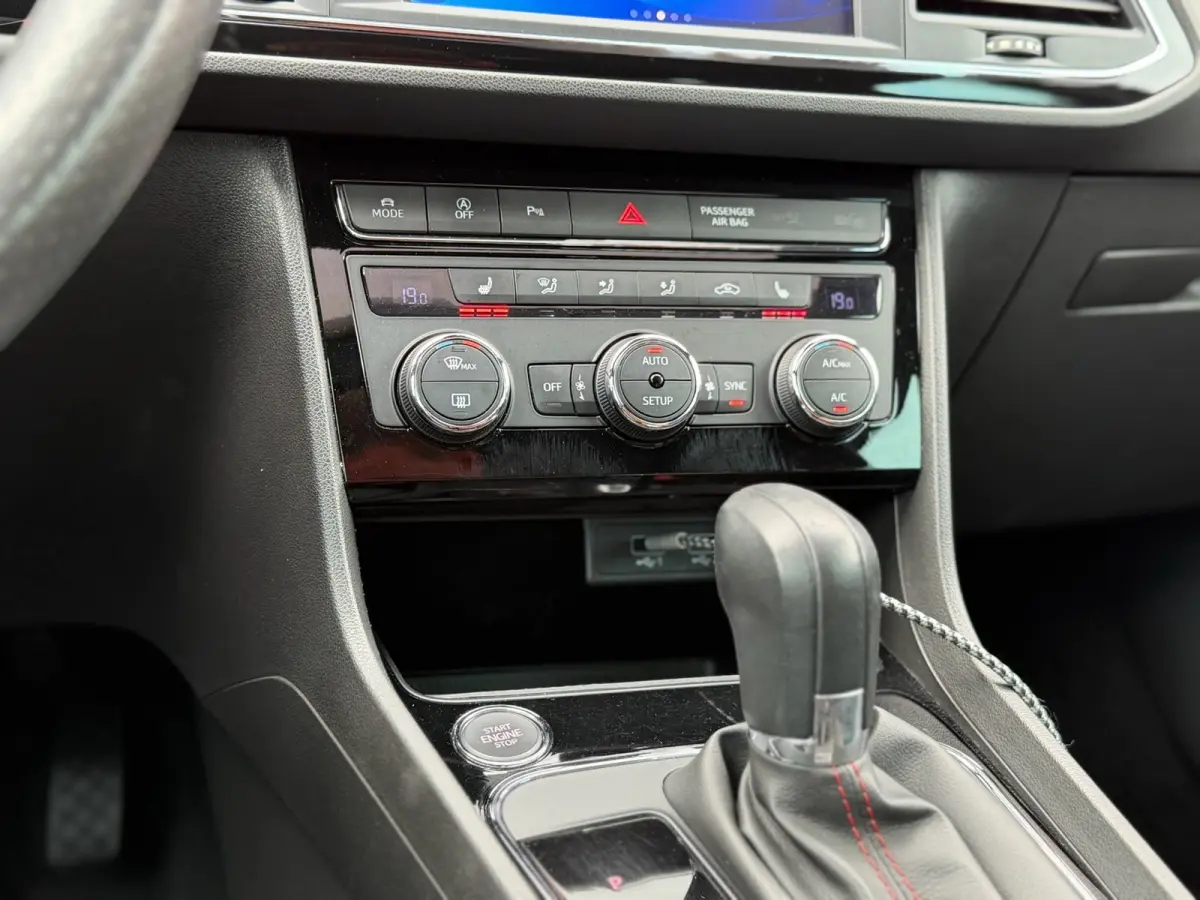 1.5 TSI FR Pano Virtual Beats Carplay Keyless Leer