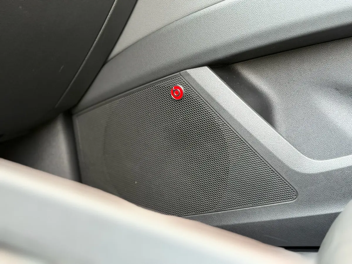 1.5 TSI FR Pano Virtual Beats Carplay Keyless Leer