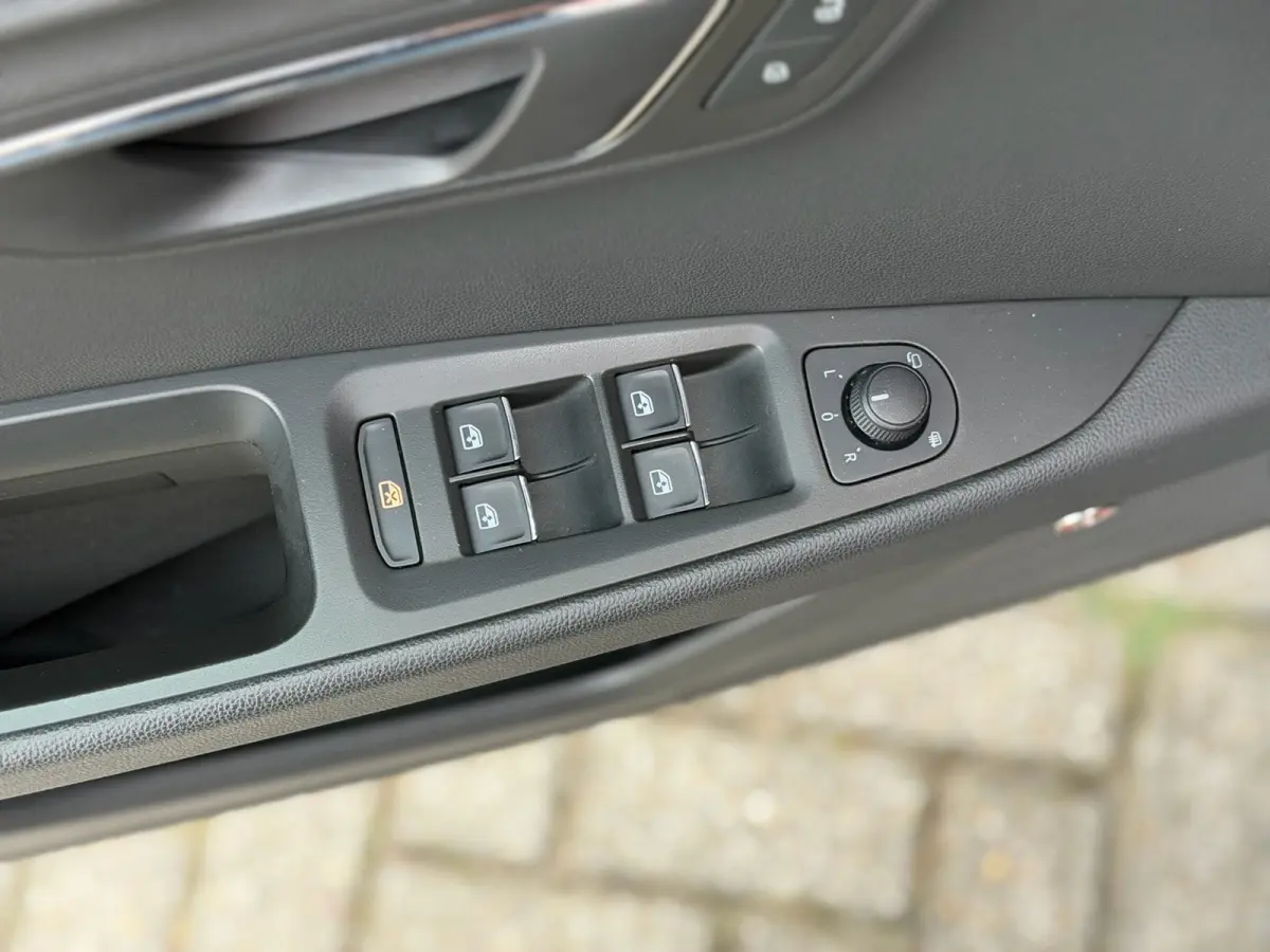 1.5 TSI FR Pano Virtual Beats Carplay Keyless Leer