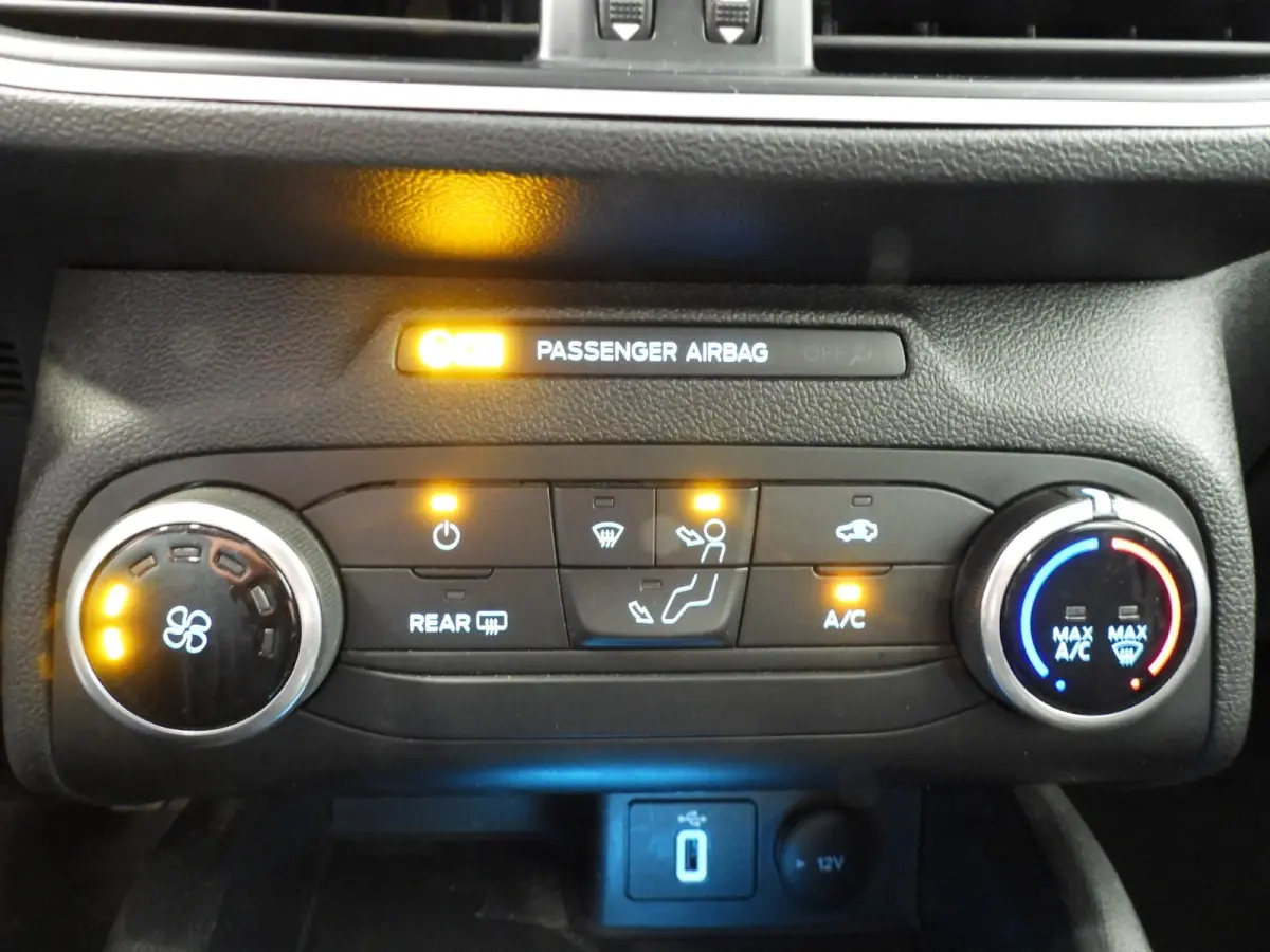 1.0 EcoBoost Trend Business NAVI/AIRCO/TREKHAAK/16"LMV!