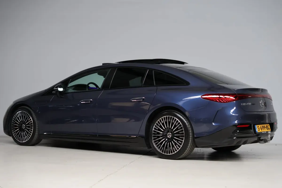 450 4MATIC AMG Line 108 kWh | hyperscreen | head-up | elek. trekhaak | massage stoel(en) | stoelkoeling | 1e eig