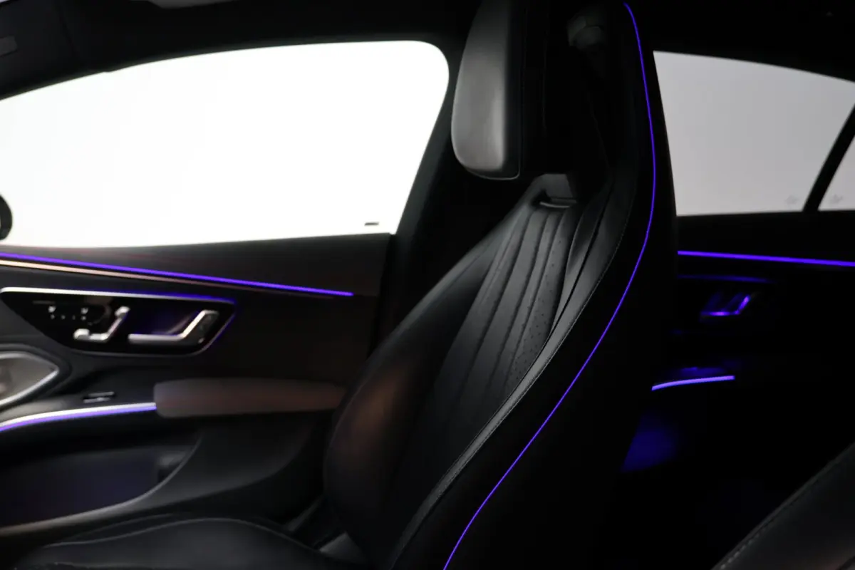 450 4MATIC AMG Line 108 kWh | hyperscreen | head-up | elek. trekhaak | massage stoel(en) | stoelkoeling | 1e eig