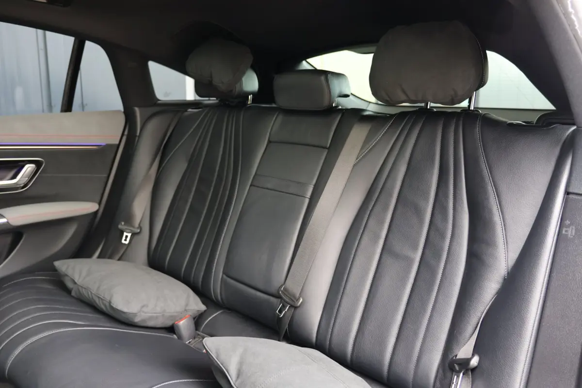 450 4MATIC AMG Line 108 kWh | hyperscreen | head-up | elek. trekhaak | massage stoel(en) | stoelkoeling | 1e eig