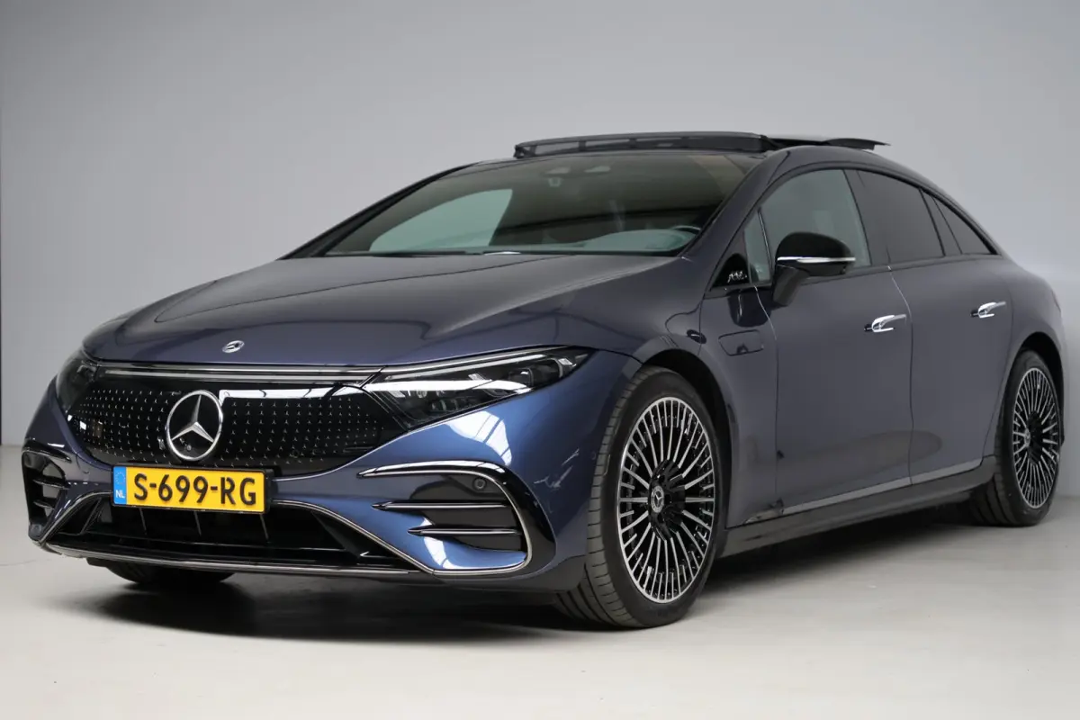 450 4MATIC AMG Line 108 kWh | hyperscreen | head-up | elek. trekhaak | massage stoel(en) | stoelkoeling | 1e eig