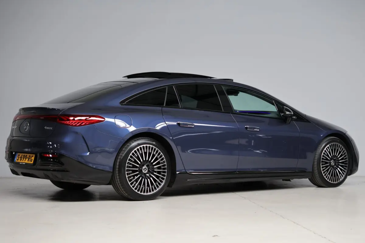 450 4MATIC AMG Line 108 kWh | hyperscreen | head-up | elek. trekhaak | massage stoel(en) | stoelkoeling | 1e eig