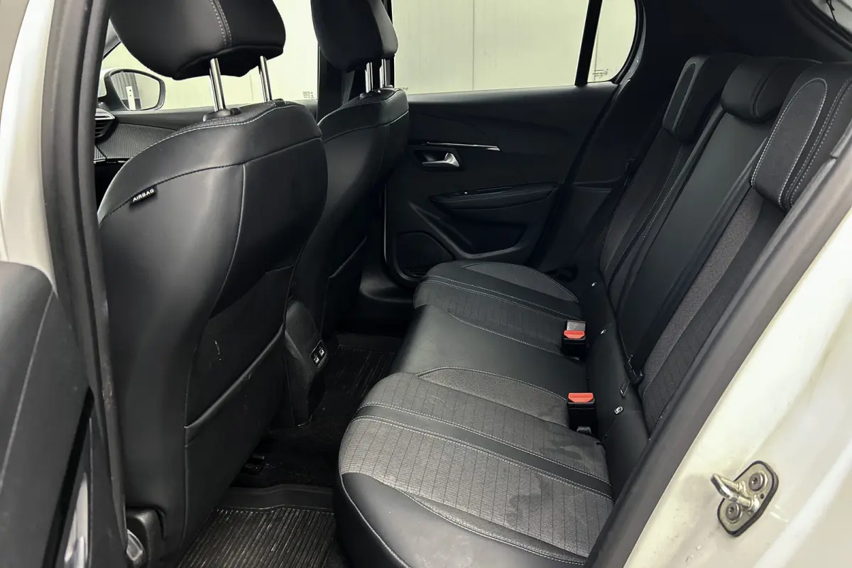1.2 PureTech Allure | Camera | Half lederen bekleding | LED koplampen
