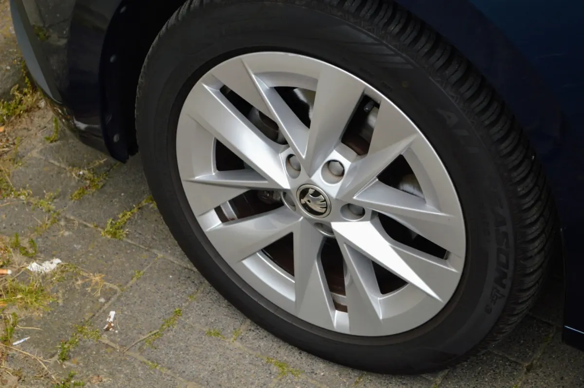 1.0 e-TSI Business Edition Plus