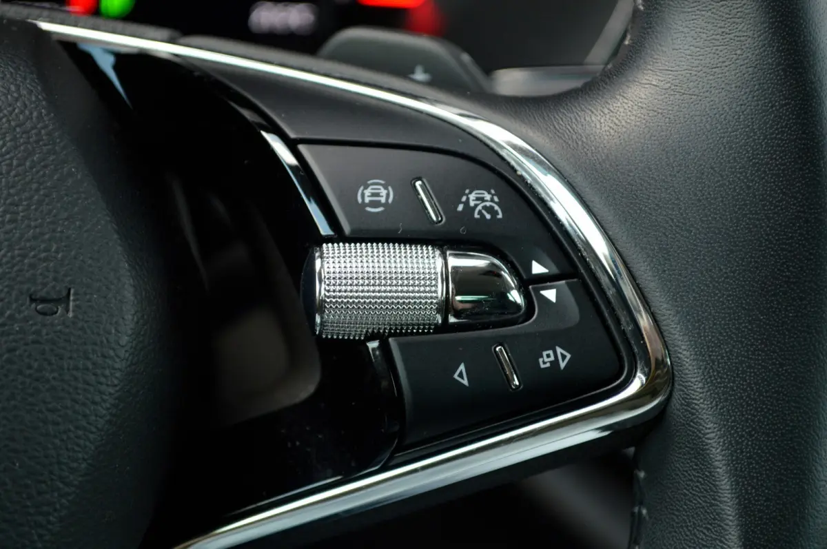 1.0 e-TSI Business Edition Plus