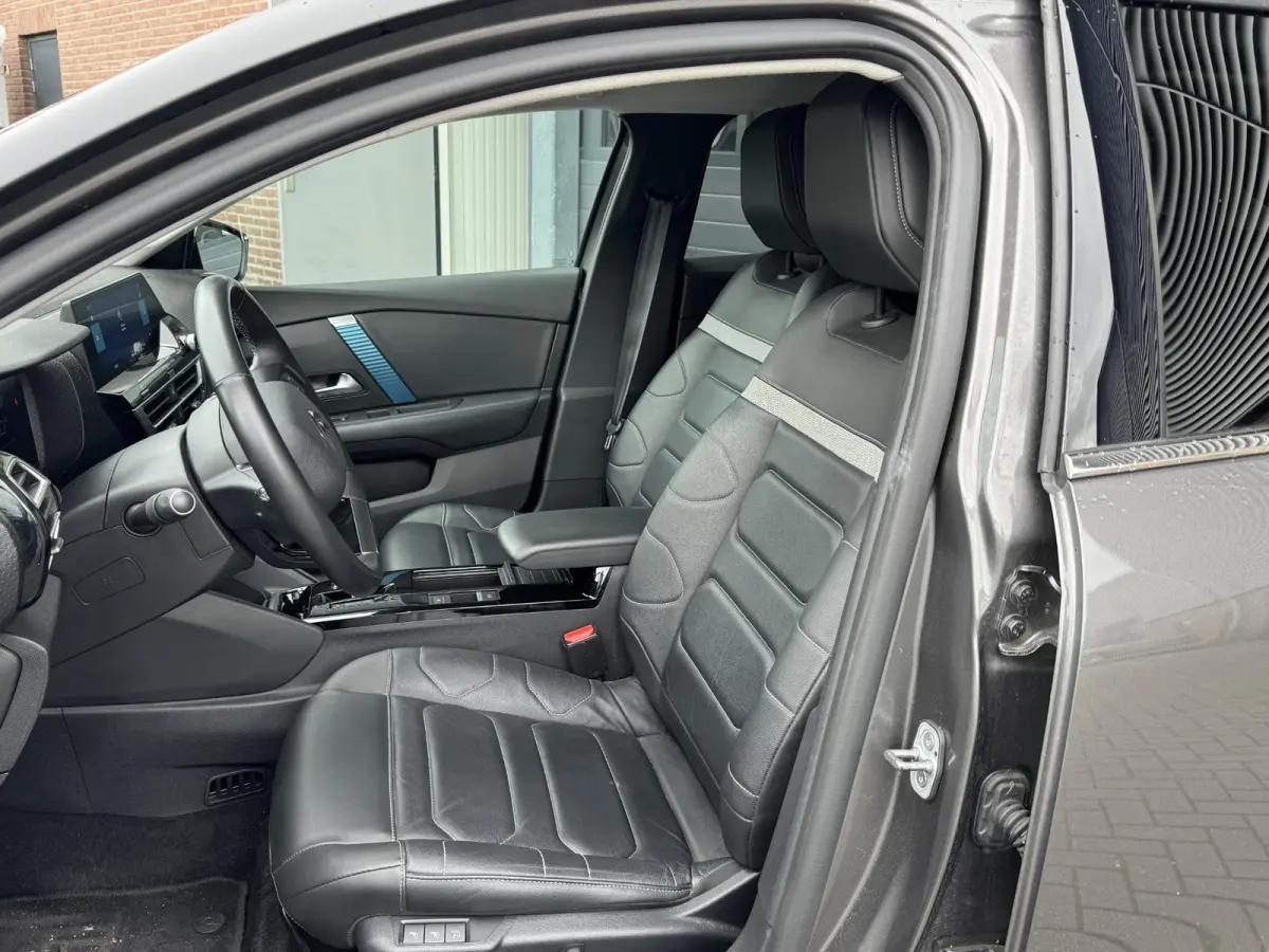 SHINE 50 kWh (88% SOH) I CLIMATE CONTROL I P-CAMERA I LEDEREN BEKLEDING I STOELVERWARMING
