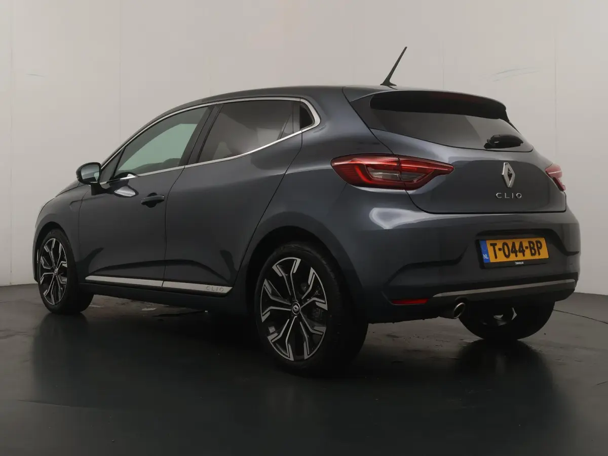 TCe 90 Intens | Navigatie | Parkeercamera | 17" lichtmetalen velgen |