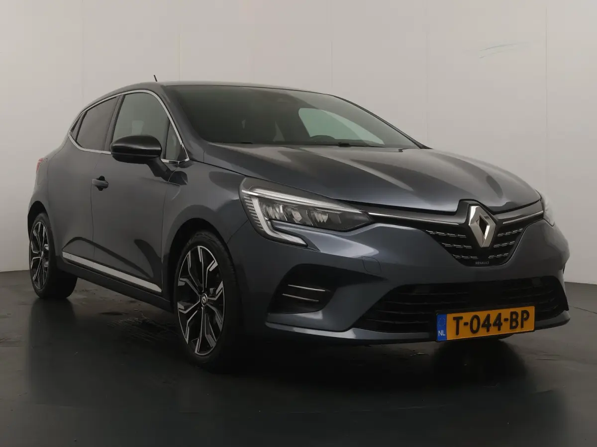TCe 90 Intens | Navigatie | Parkeercamera | 17" lichtmetalen velgen |