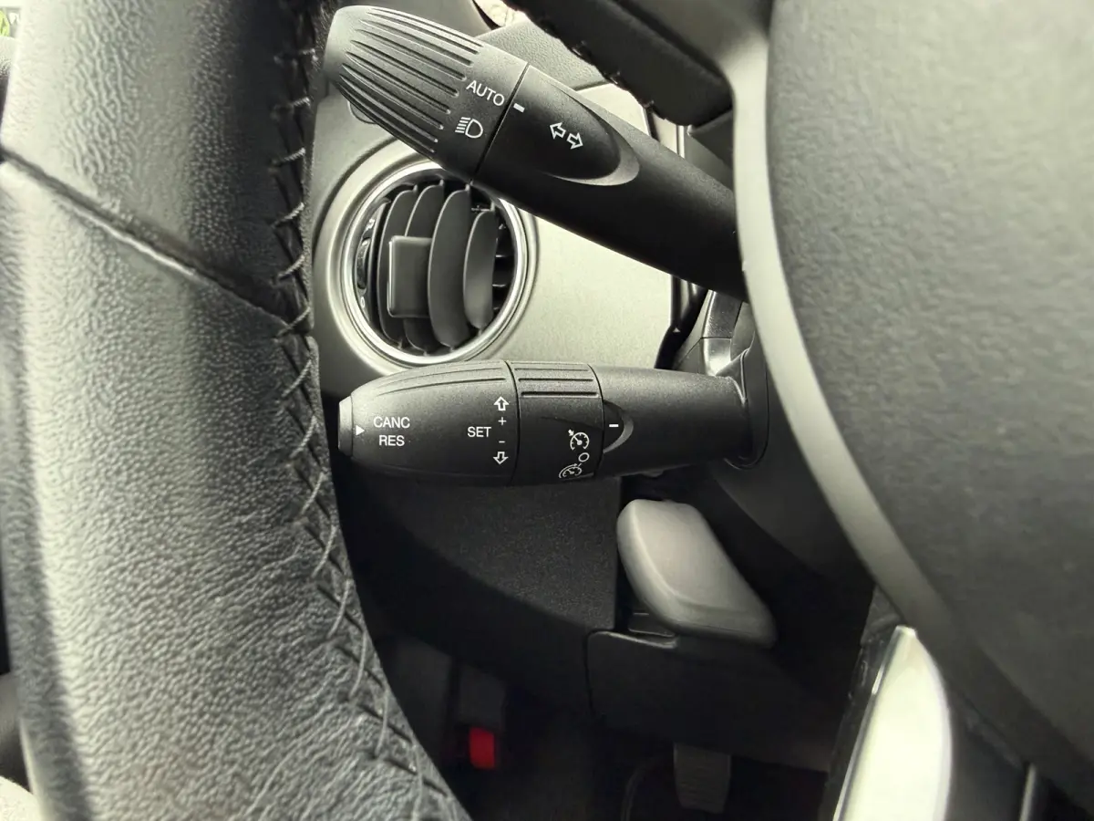 1.0 Hybrid Sport - Navi Apple/Android - Panoramadak - Climate - Org.NL