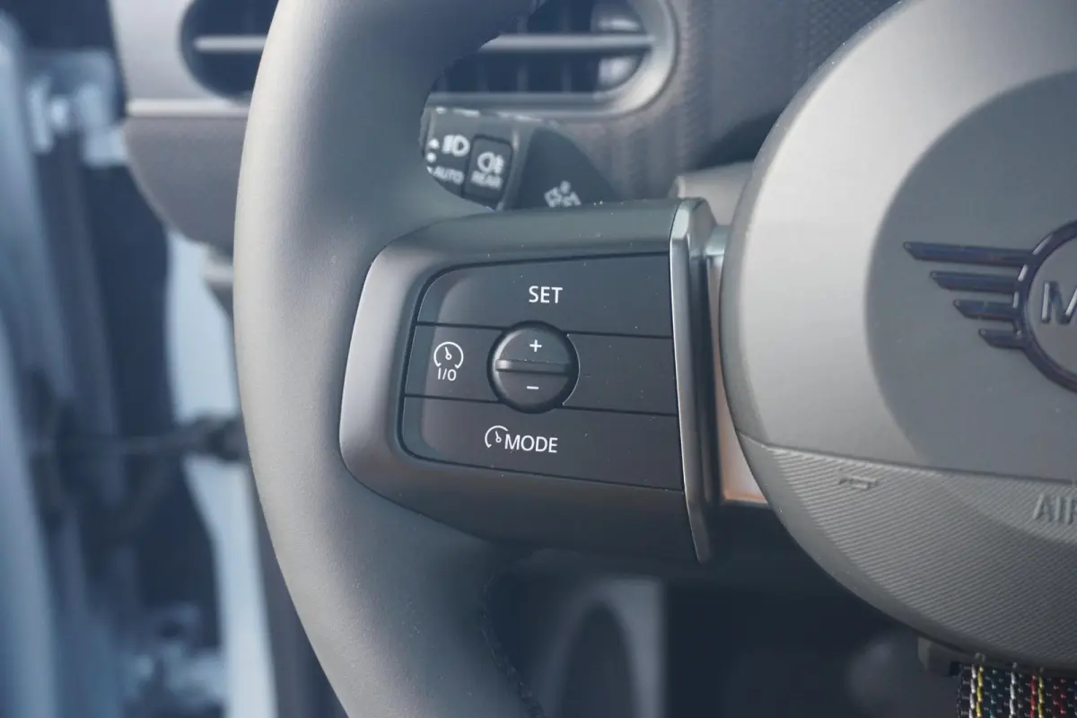 Cooper C Paul Smith Edition | Pakket L | Harman Kardon | Head-Up Display | Stoel & Stuurverwarming | Comfort Access | Panoramadak