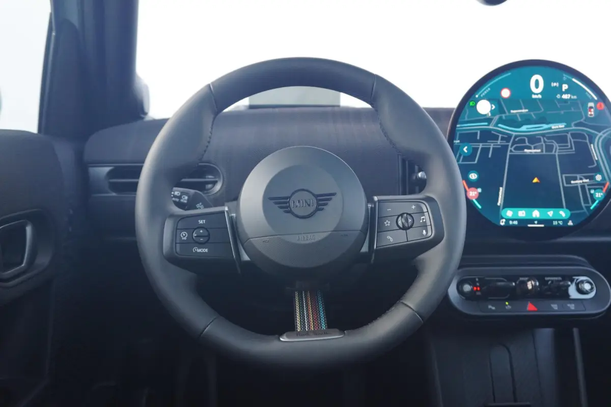 Cooper C Paul Smith Edition | Pakket L | Harman Kardon | Head-Up Display | Stoel & Stuurverwarming | Comfort Access | Panoramadak