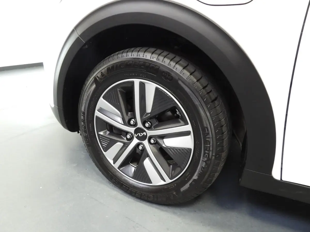 1.6 GDi PHEV Plug-In DynamicPlusLine NAVI/CAMERA/LED/16"LMV!