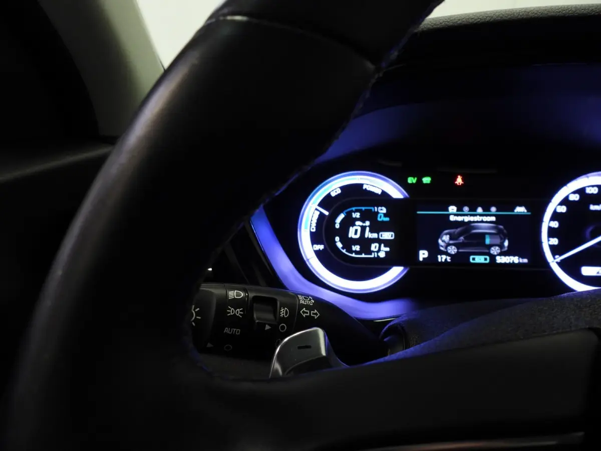 1.6 GDi PHEV Plug-In DynamicPlusLine NAVI/CAMERA/LED/16"LMV!