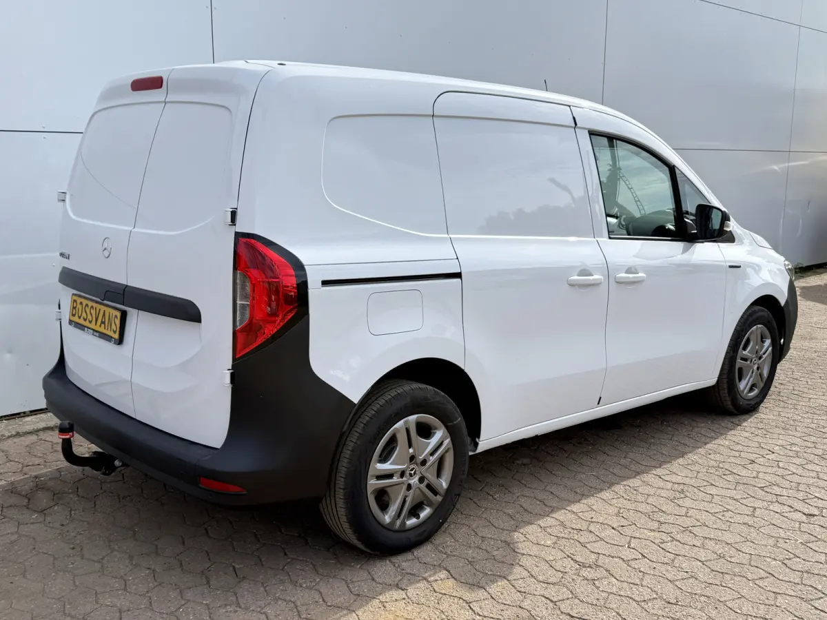Pro 51kWh 122PK Nieuw! L1 Elektrisch 300km WLTP 75KW Snelladen Climate Control Cruise Control Carplay Camera Parkeersensoren Achter