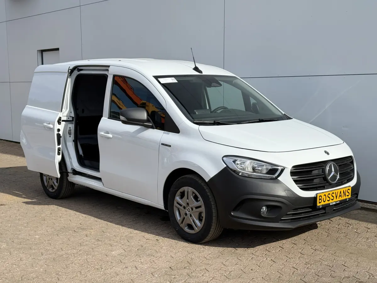 Pro 51kWh 122PK Nieuw! L1 Elektrisch 300km WLTP 75KW Snelladen Climate Control Cruise Control Carplay Camera Parkeersensoren Achter