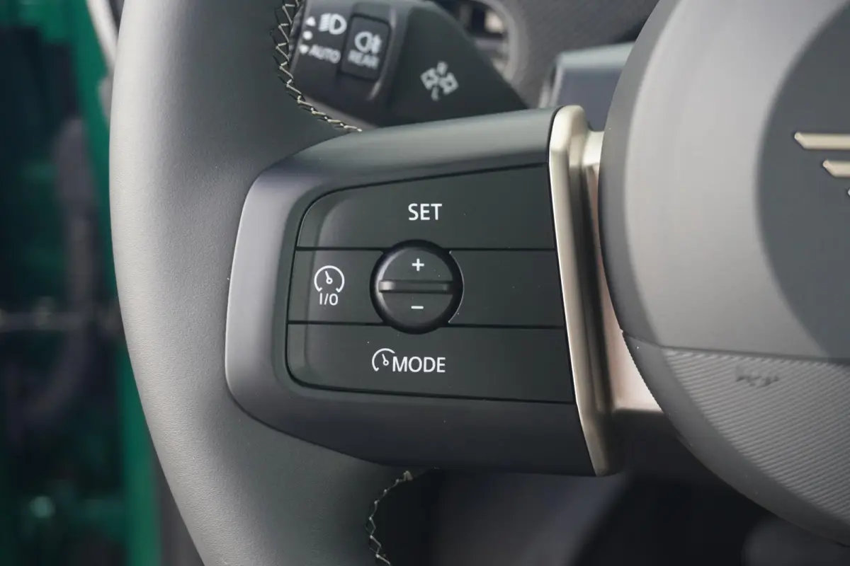Cooper E | Favoured Trim | Pakket L | Harman Kardon | Glazen Panoramadak | Comfort Access | Stoel & Stuurverwarming