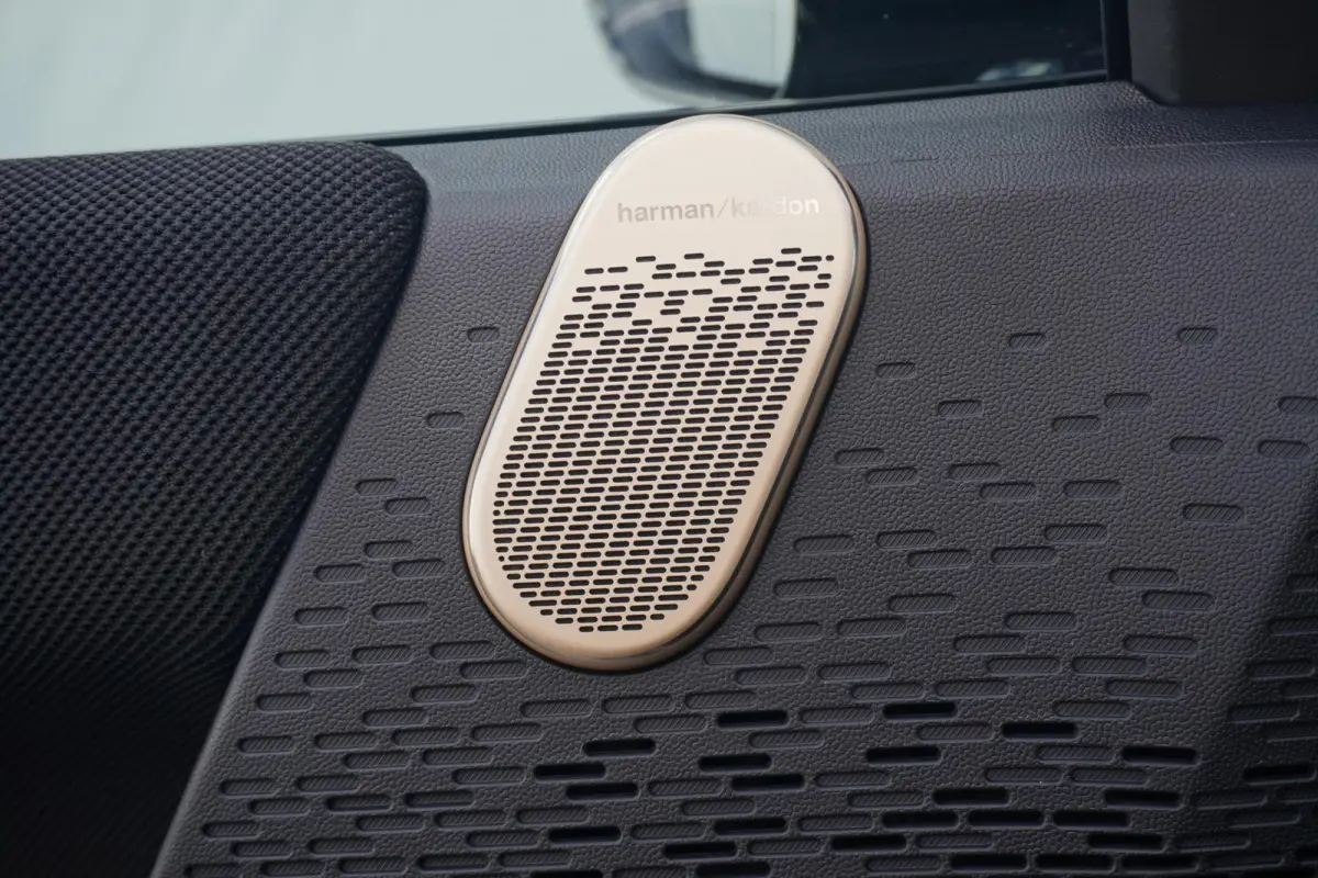 Cooper E | Favoured Trim | Pakket L | Harman Kardon | Glazen Panoramadak | Comfort Access | Stoel & Stuurverwarming