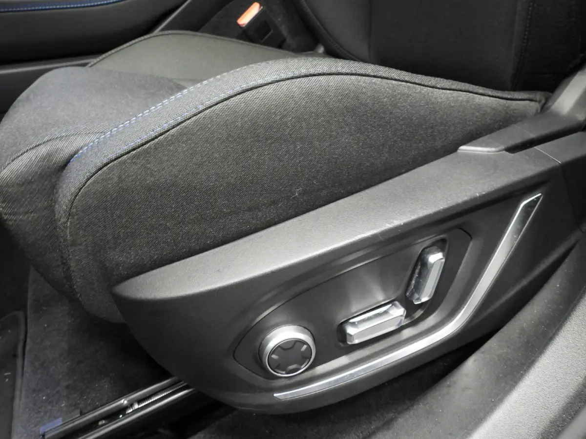 1.5 PHEV BlackLine NAVI/360CAM/SCHUIFDAK/LED/20"LMV!