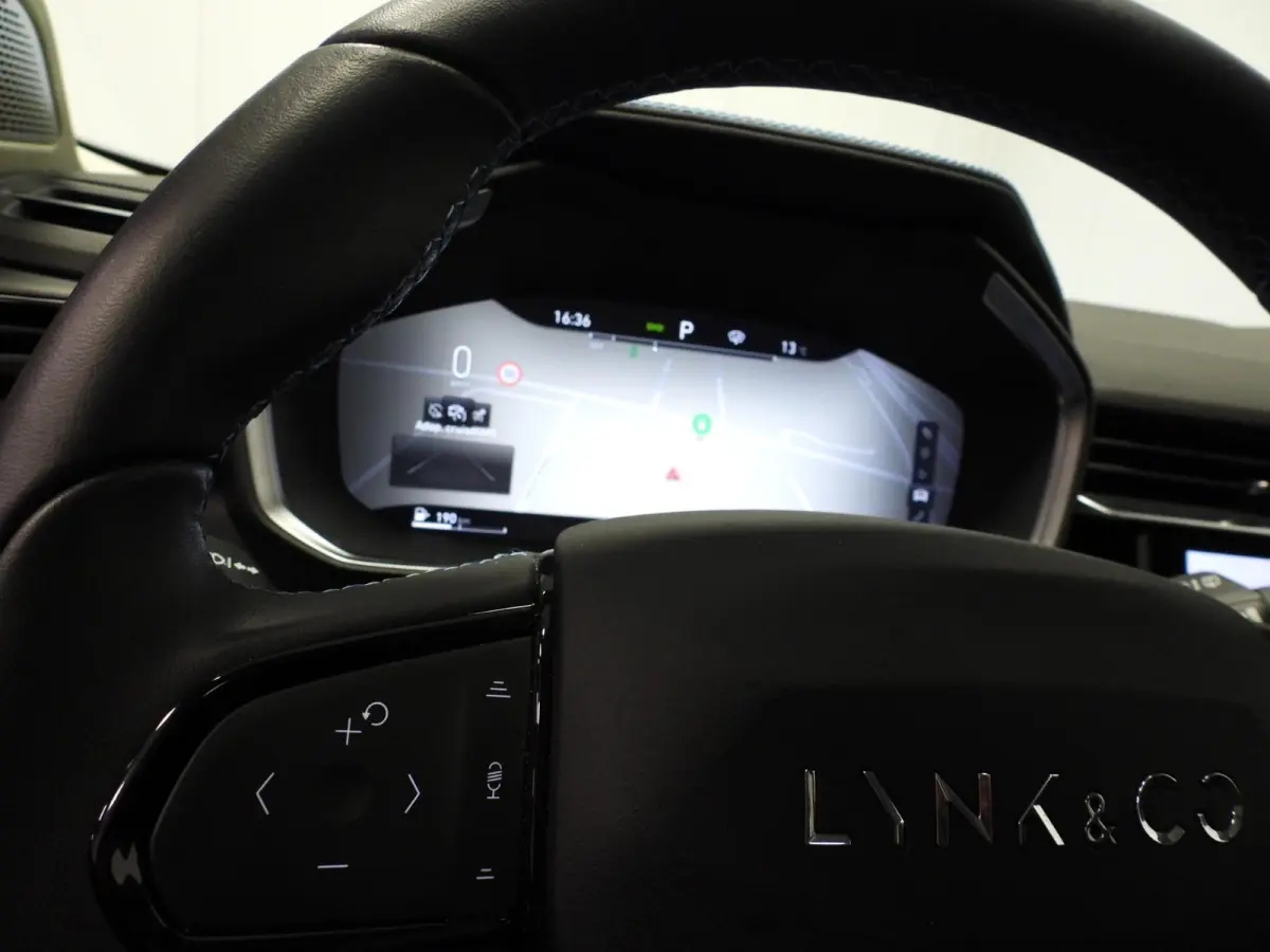 1.5 PHEV BlackLine NAVI/360CAM/SCHUIFDAK/LED/20"LMV!