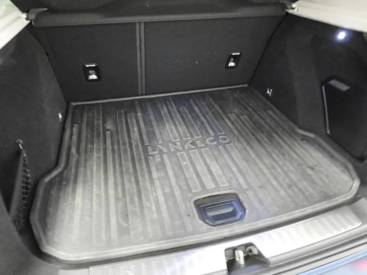 1.5 PHEV BlackLine NAVI/360CAM/SCHUIFDAK/LED/20"LMV!