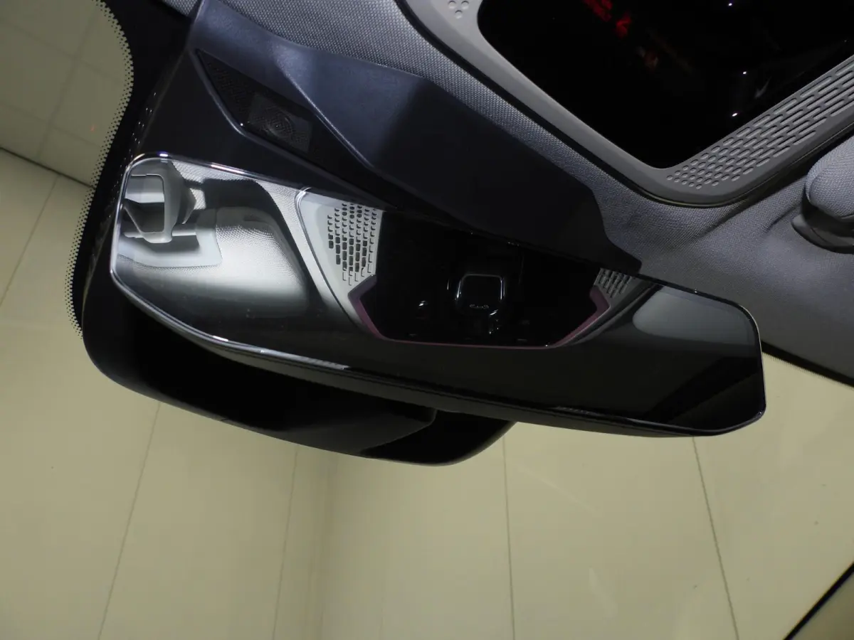 1.5 PHEV BlackLine NAVI/360CAM/SCHUIFDAK/LED/20"LMV!