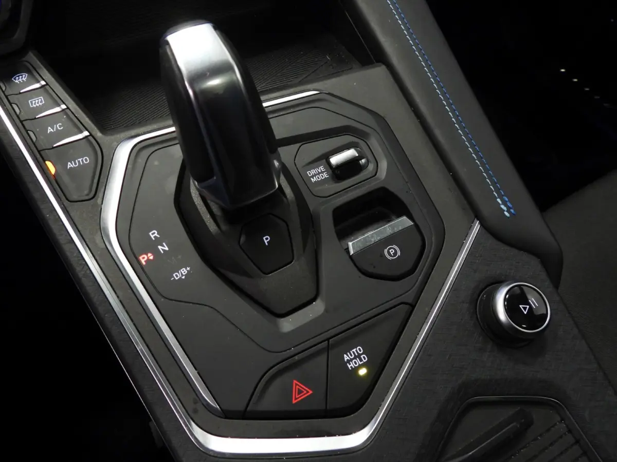 1.5 PHEV BlackLine NAVI/360CAM/SCHUIFDAK/LED/20"LMV!
