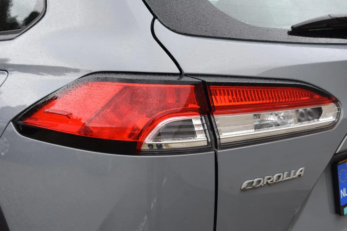 Hybrid Active | Camera | Carplay | Cruise Control |
