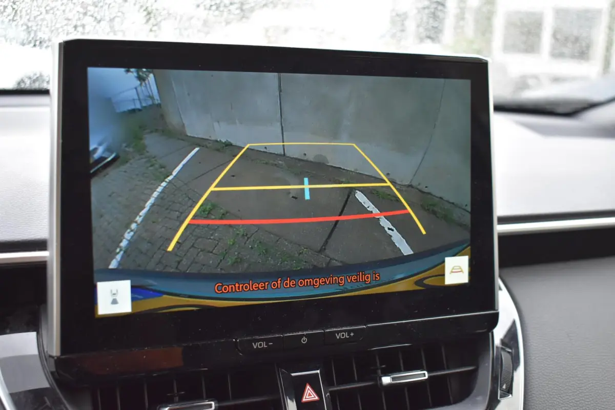 Hybrid Active | Camera | Carplay | Cruise Control |