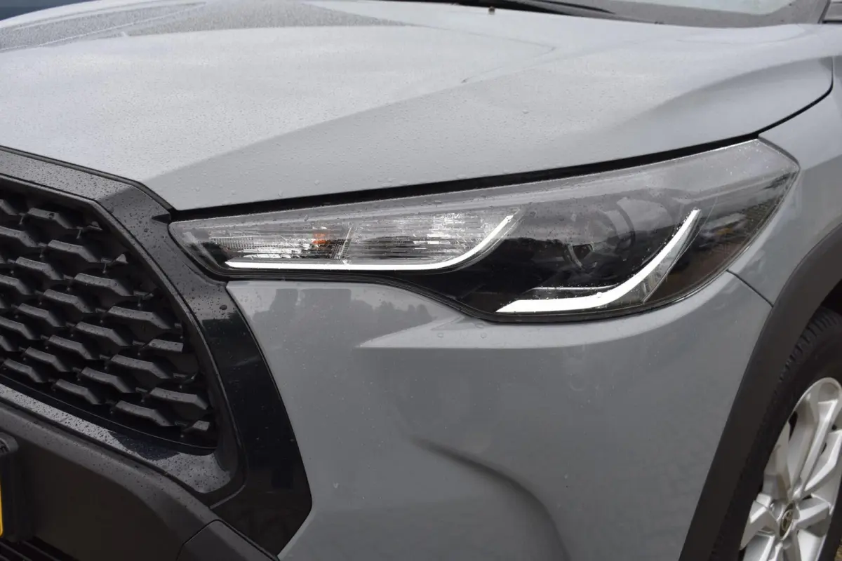 Hybrid Active | Camera | Carplay | Cruise Control |