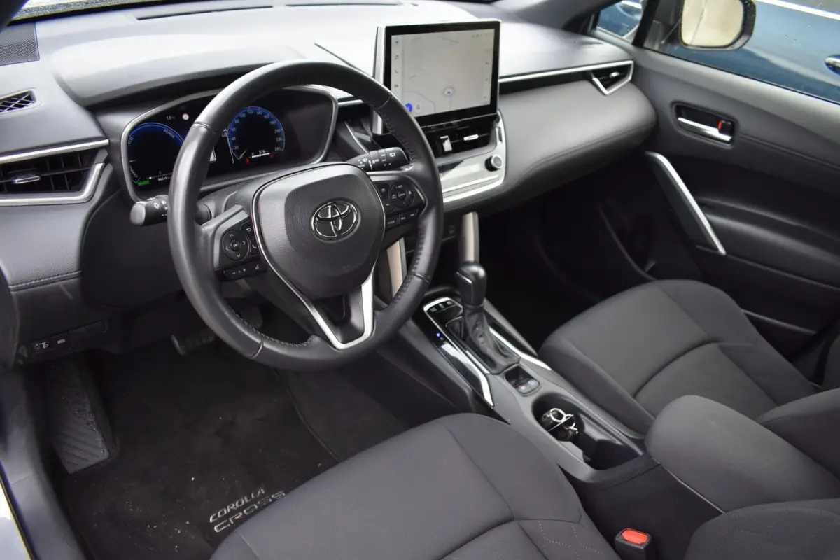 Hybrid Active | Camera | Carplay | Cruise Control |
