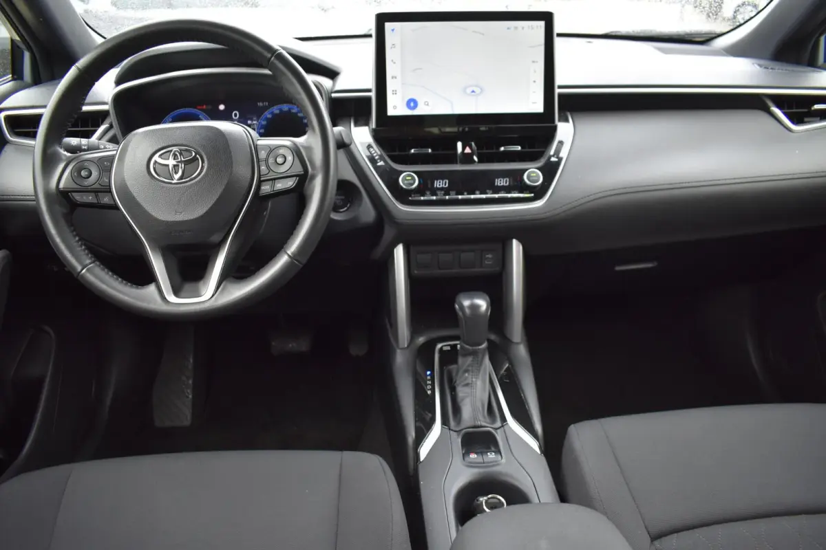 Hybrid Active | Camera | Carplay | Cruise Control |