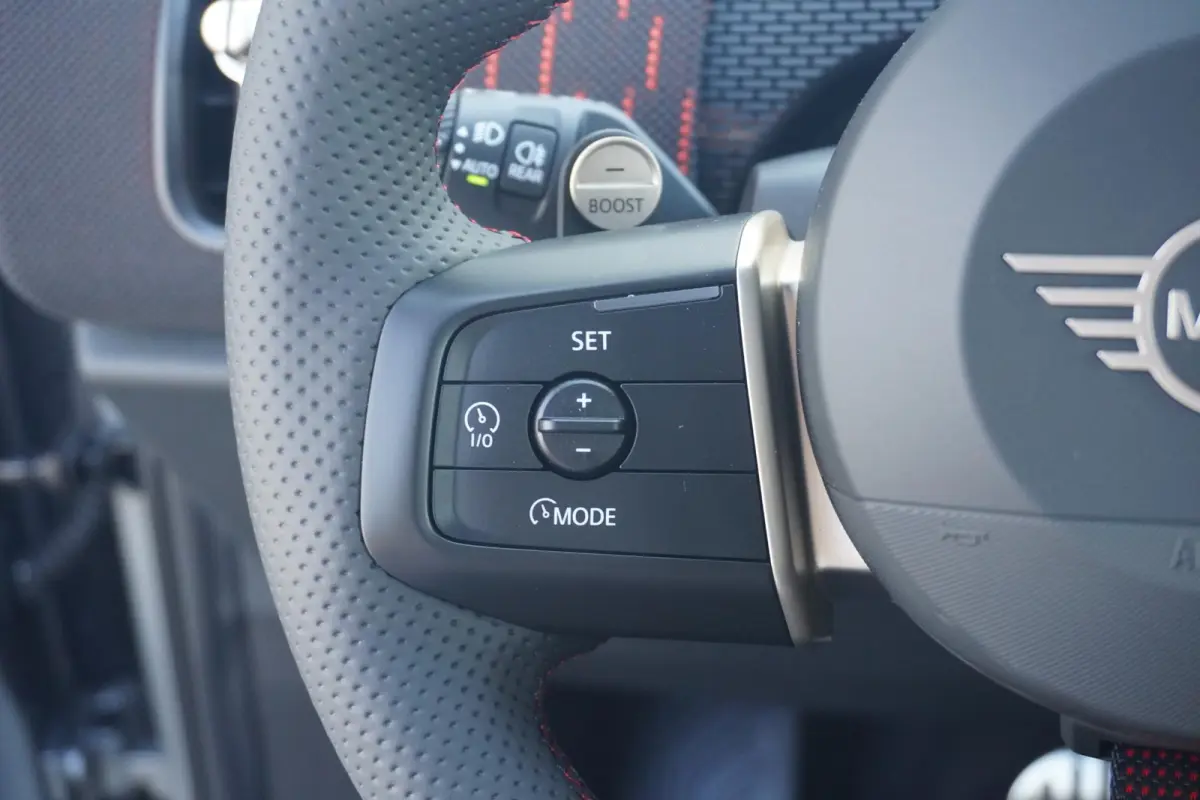 John Cooper Works ALL4 | Pakket XL | Harman Kardon | Panoramadak | Stoel & Stuurverwaming | Driving Assitant Proffesional | Massagefunctie