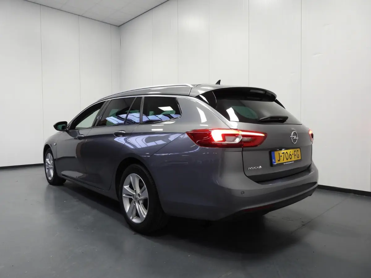 1.5 Turbo Business Executive NAVI/CAMERA/WINTERPACK/17"LMV!