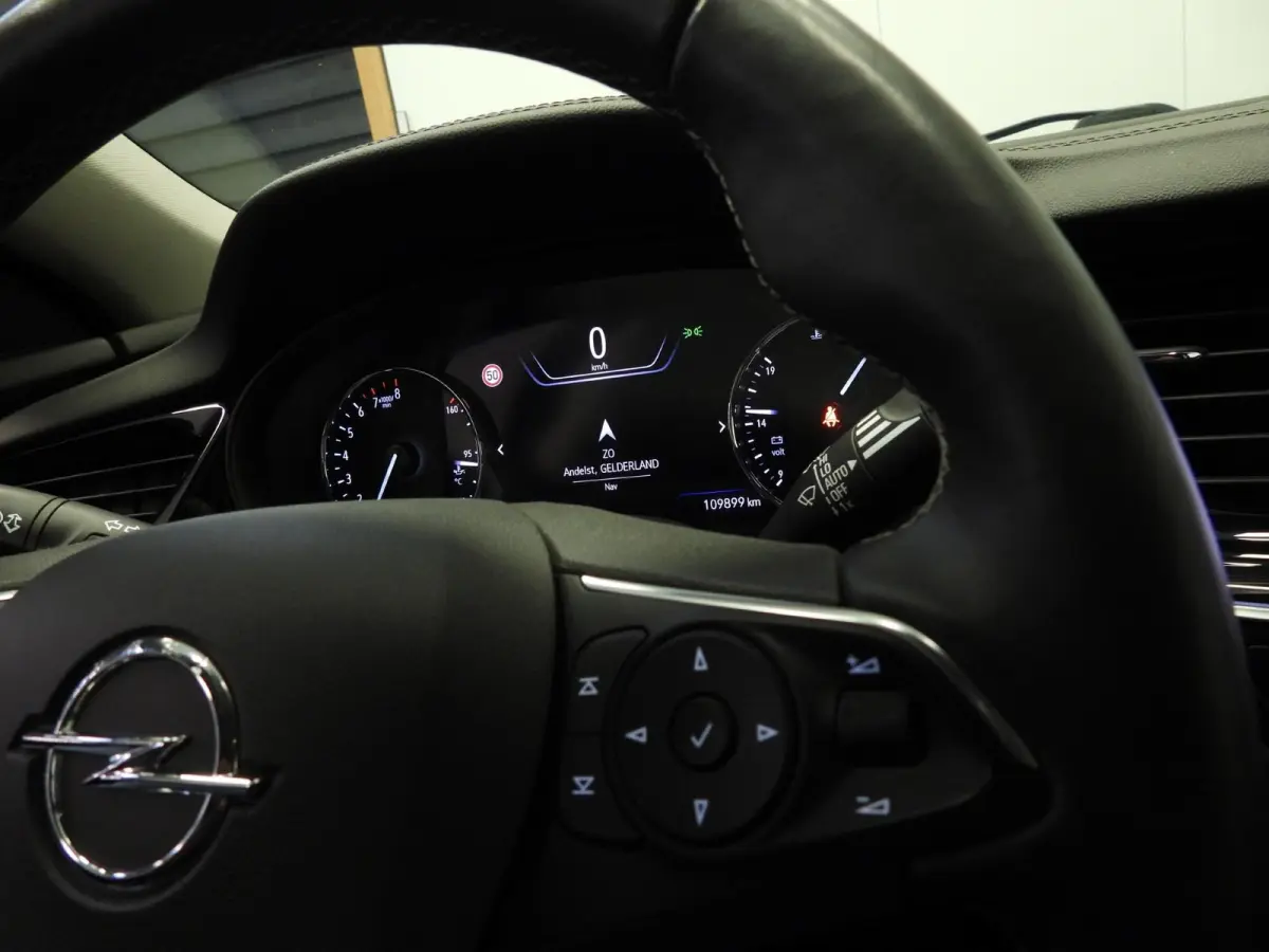 1.5 Turbo Business Executive NAVI/CAMERA/WINTERPACK/17"LMV!