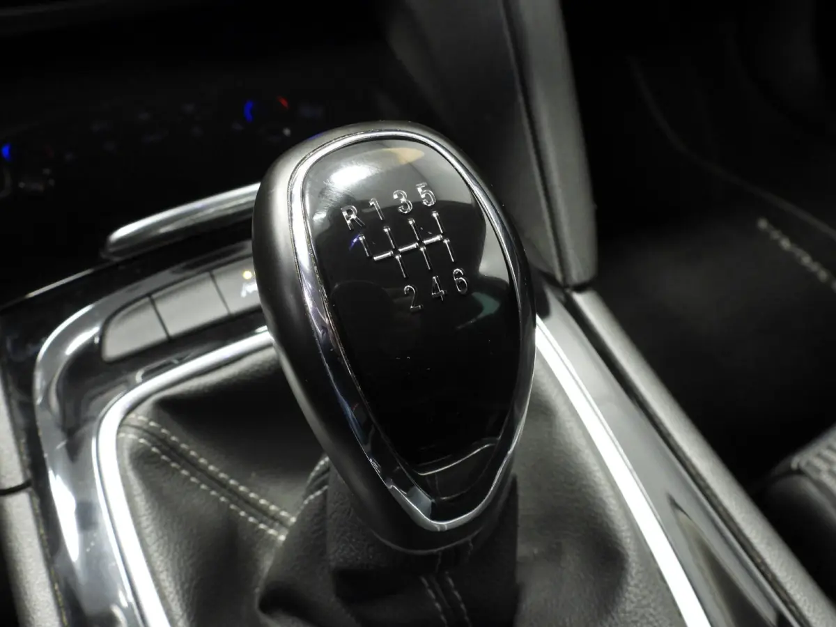1.5 Turbo Business Executive NAVI/CAMERA/WINTERPACK/17"LMV!