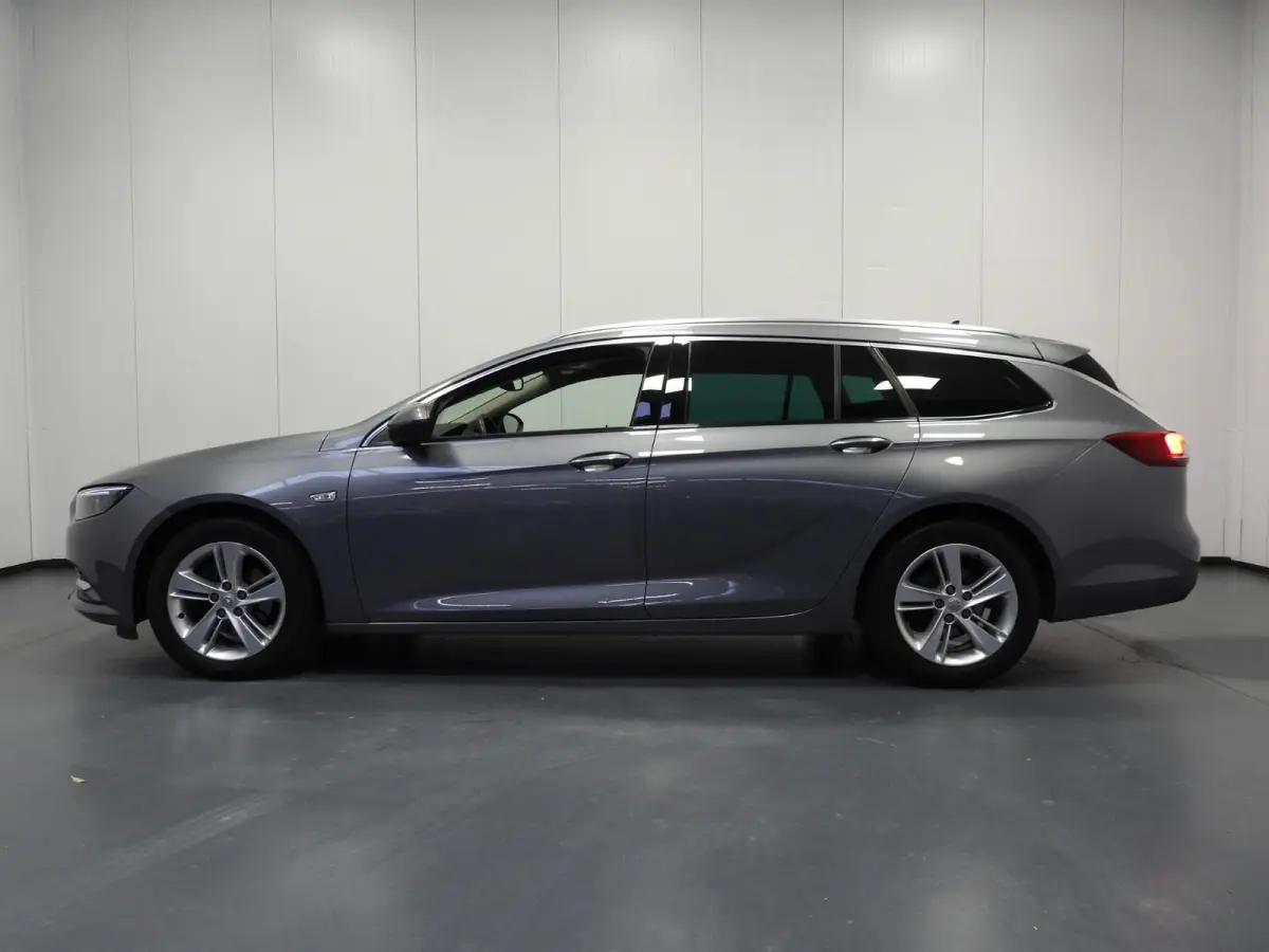 1.5 Turbo Business Executive NAVI/CAMERA/WINTERPACK/17"LMV!