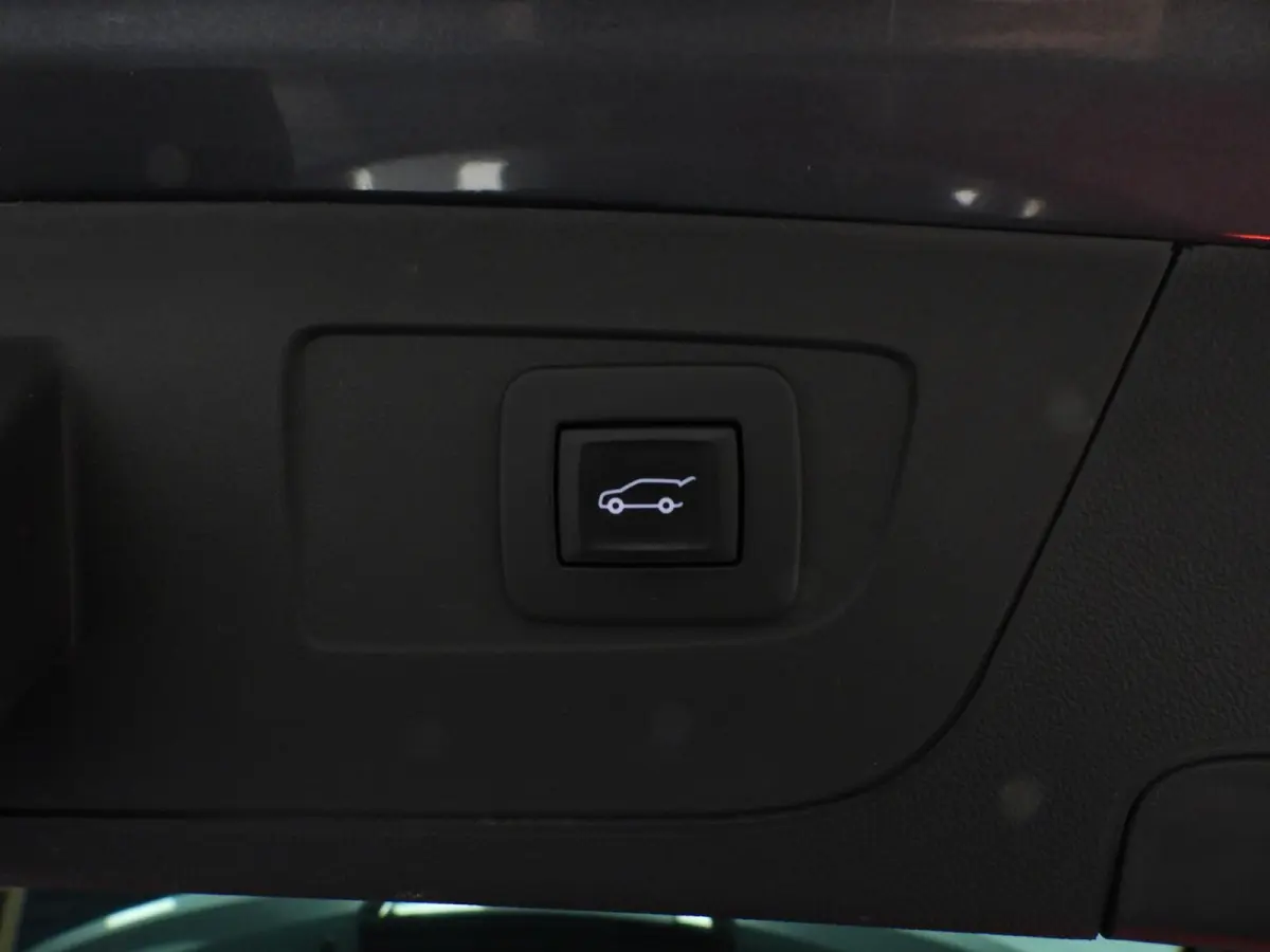 1.5 Turbo Business Executive NAVI/CAMERA/WINTERPACK/17"LMV!