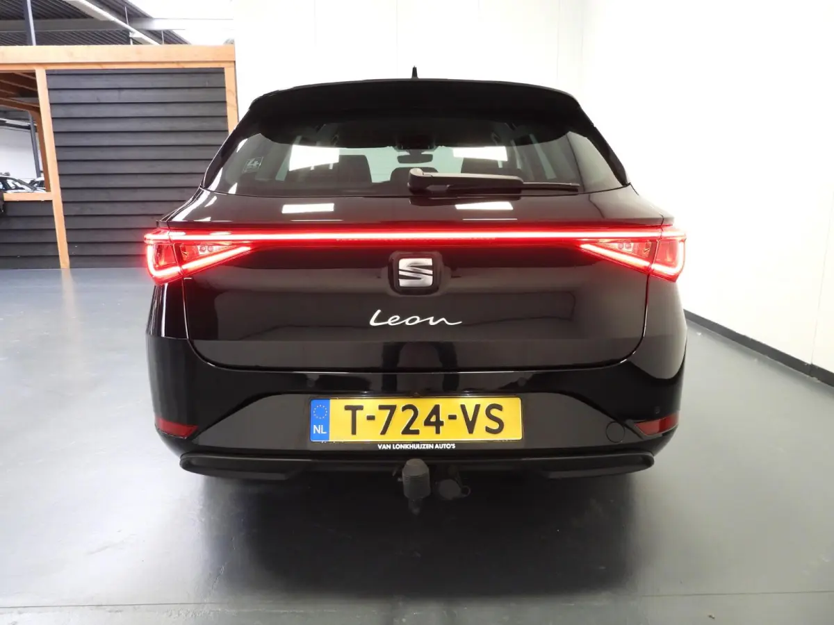 1.0 eTSI Aut. Style Business Intense NAVI/CAMERA/LED/TREKH./17"LMV!