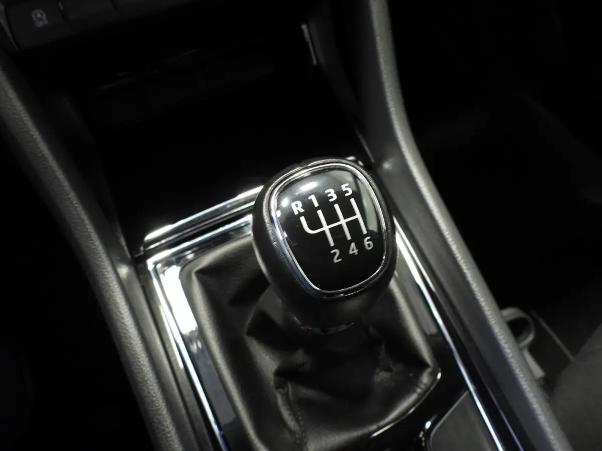 1.0 TSI Ambition NAVI/CAMERA/CLIMA/LED/16"LMV!