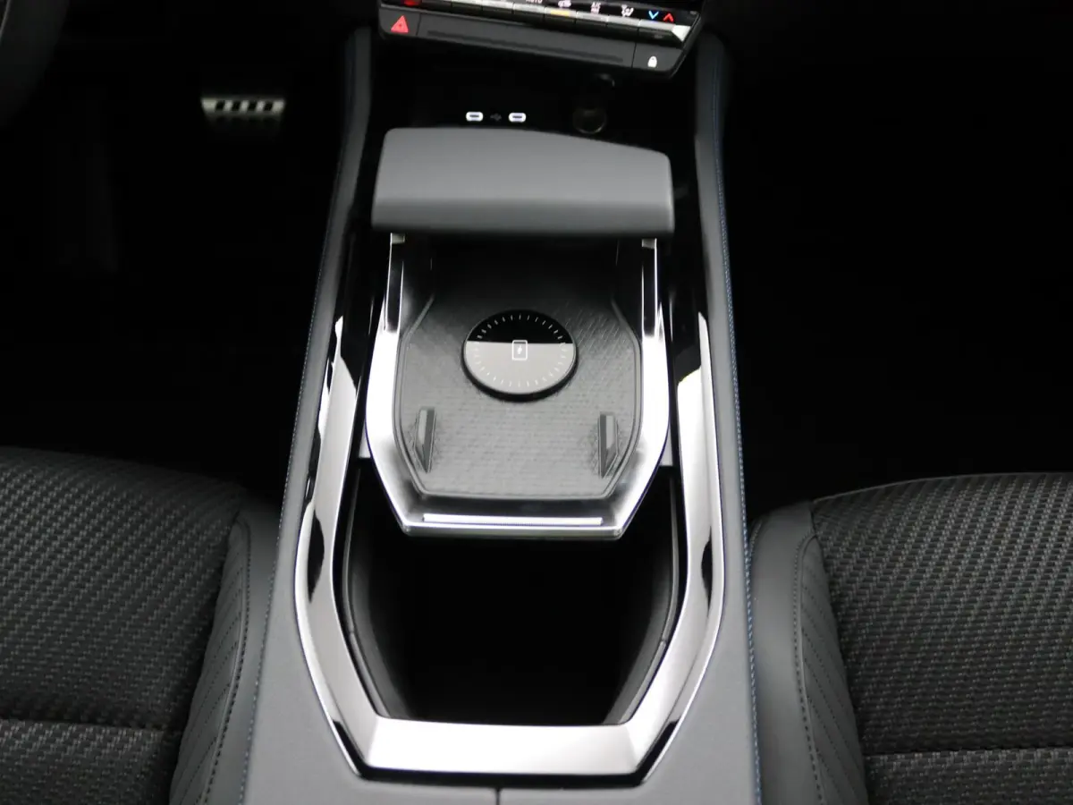 esprit Alpine full hybrid E-Tech 200 | pack light & sound | pack privilège | 4CONTROL advanced |